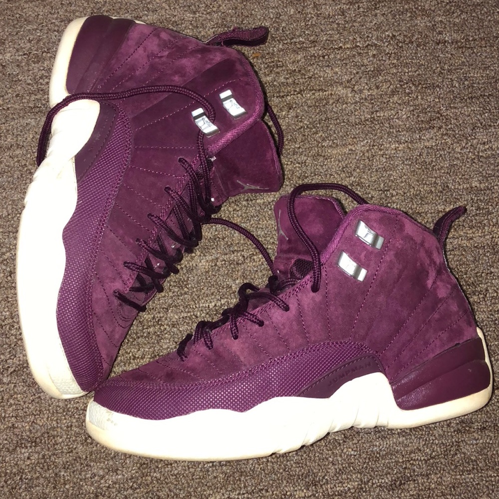 Jordan Retro 12 Velvet